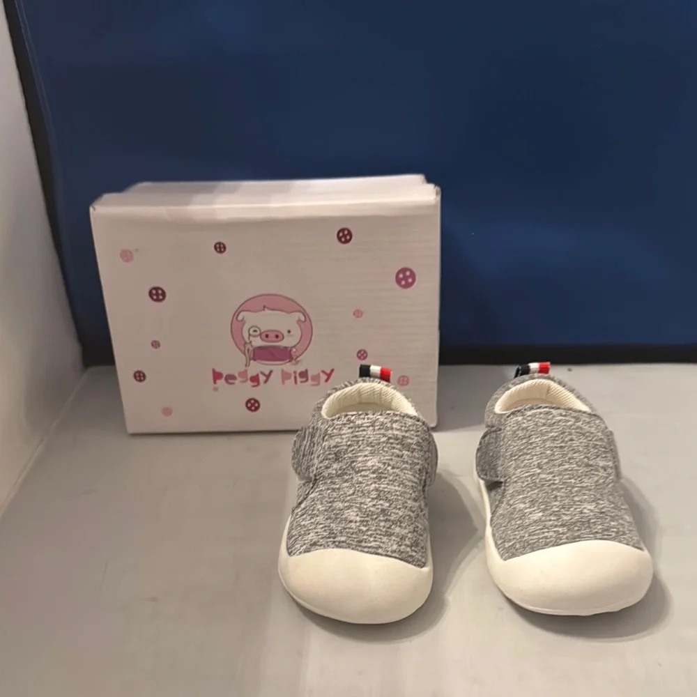Peggy Piggy Gray Kids Shoes size infant
